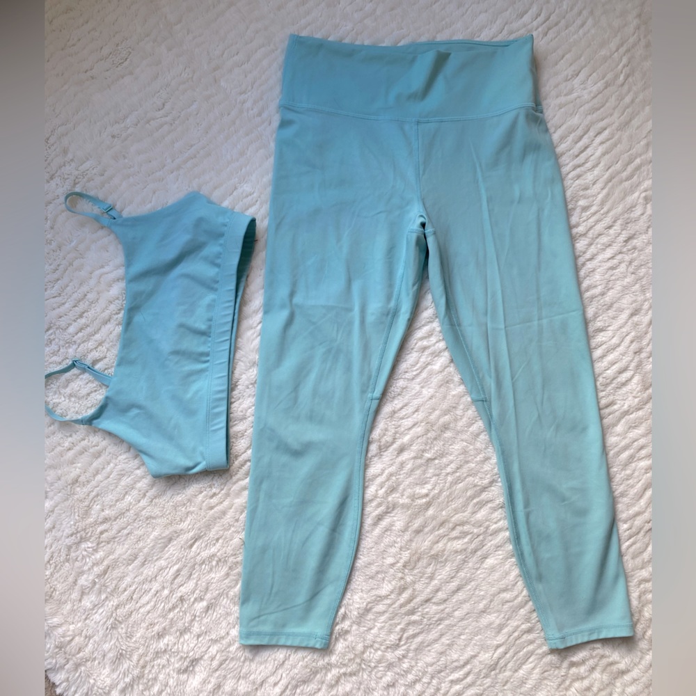 Fabletics Leggings and Sports Bra Set